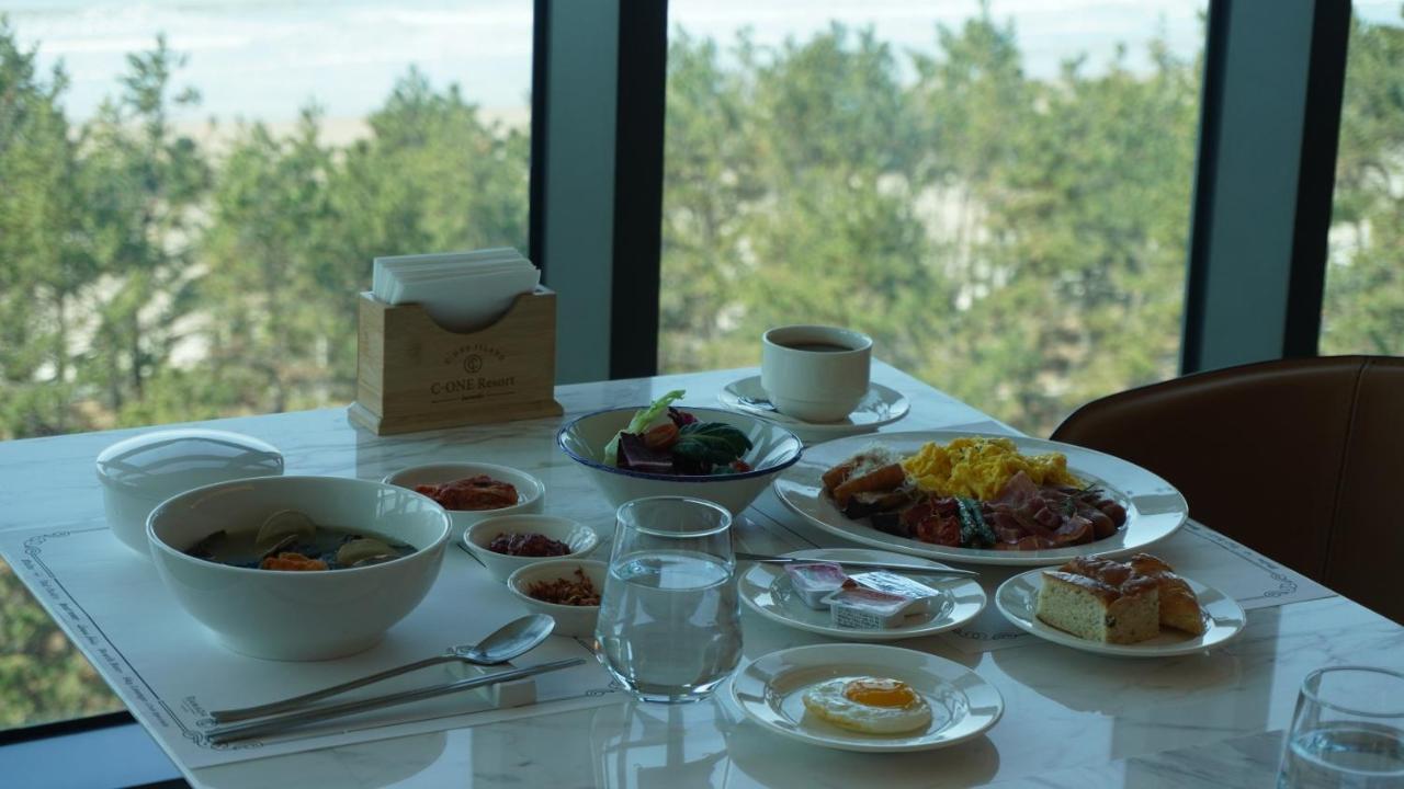 C-One Resort Jaeundo Szinan Kültér fotó